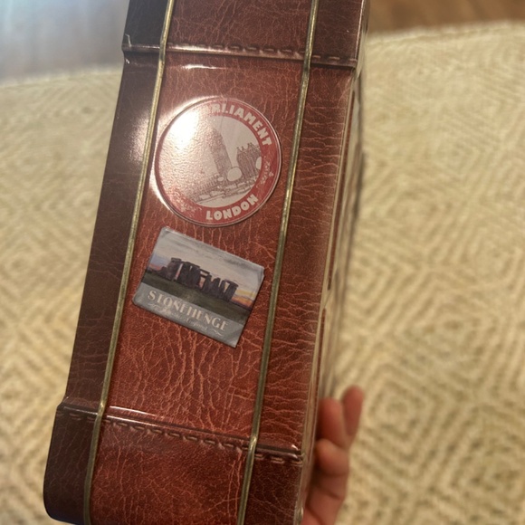 Tin Storage - Picture 2 of 4